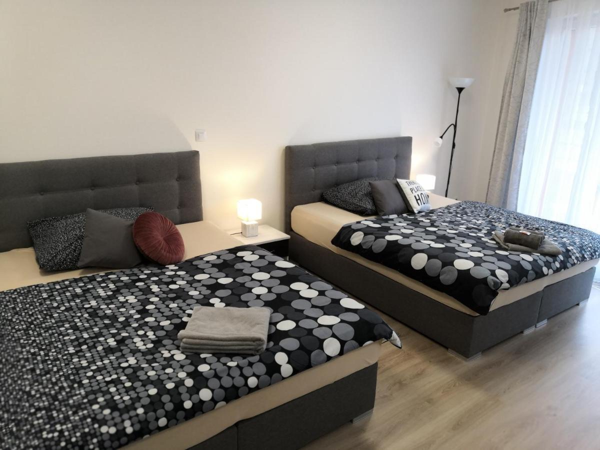 Apartament H+ Apartman Letiste Praha Zewnętrze zdjęcie